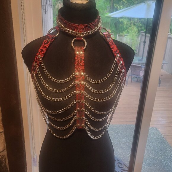 NWOT Leather and Chain Chest Harness Bra - Picture 1 of 7